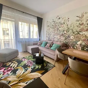 Hollan Residence I 3Bdr I 2Bathr I Freeparking Budapest