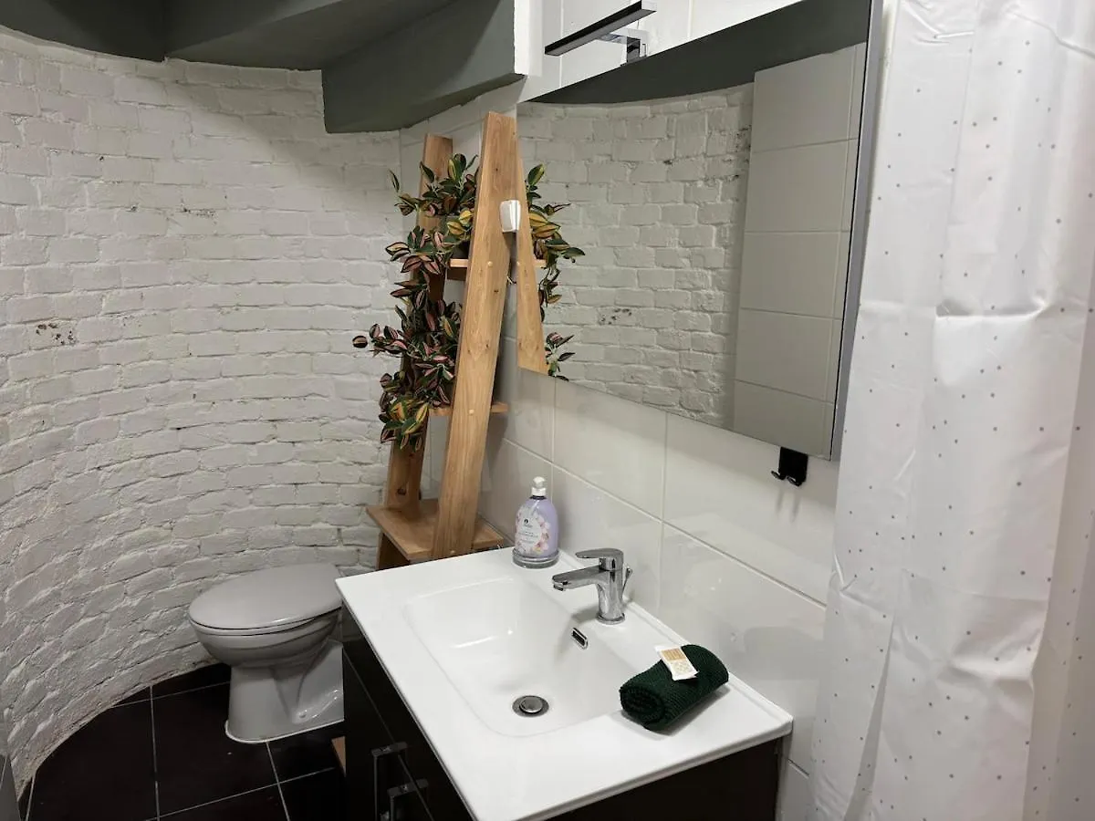 V17 Duplex At Westend Mall Budapest 0*,